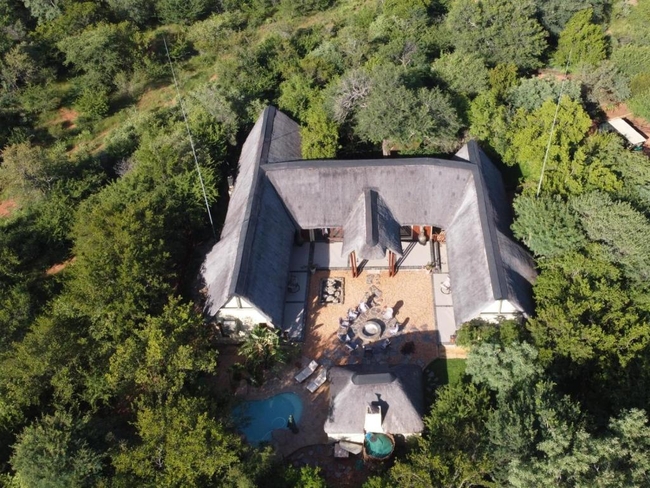 Etnika Manor House